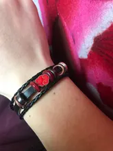 Pulsera clásica de Anime con cuentas de madera, brazalete de cuero multicapa, envoltura negra Punk, accesorios para Cosplay
