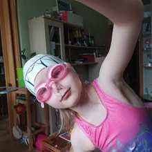 Gafas de natación con pinza nasal de silicona para niños y niñas, con tapón para las orejas, conjunto de gorro de natación de tiburón, antiniebla, para niños de 3 a 12 años