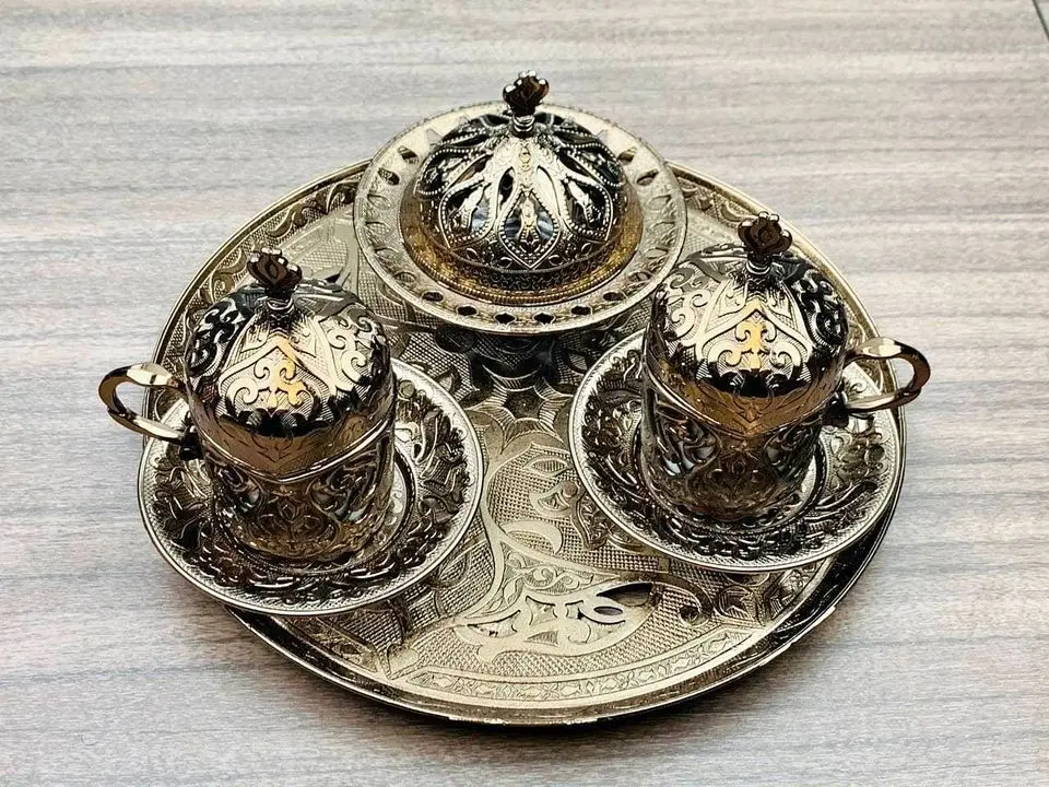 Медный кофейник с турецким узором, кофейник ручной работы на 2 человека, декоративный подарок, аксессуар, оттоманка
Медный кофейник с турецким узором, кофейник ручной работы на 2 человека, декоративный подарок, аксессуар, оттоманка
