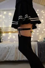 Falda plisada corta estilo universitario, negra, a rayas blancas y negras, antiligera, de cintura alta, esponjosa, 2020