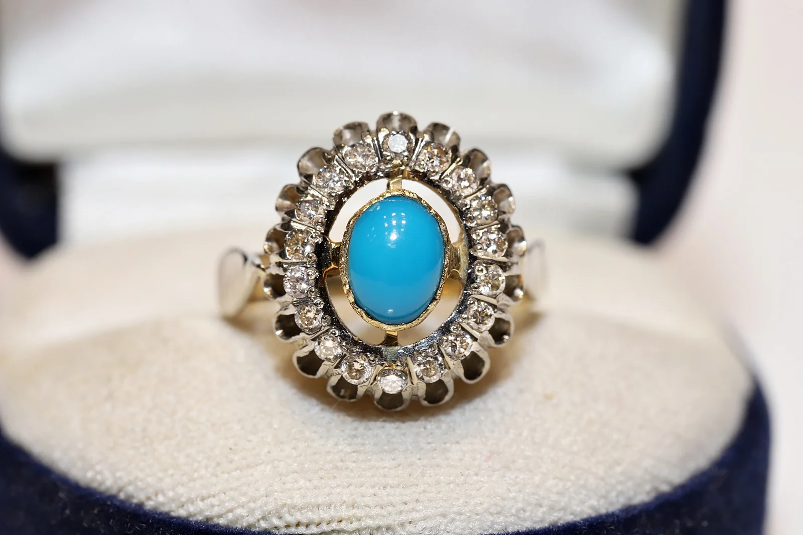 Vintage Original 18k Gold Natural Diamond And Turquoise Decorated Pretty Ring
Vintage Original 18k Gold Natural Diamond And Turquoise Decorated Pretty Ring