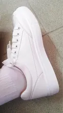 Zapatillas deportivas de plataforma vulcanizada para mujer, zapatos planos informales a la moda, cómodos, color blanco, para primavera y verano, 2021
