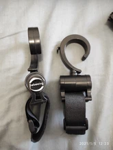 Colgador de bolsas para el carrito del bebé, accesorio para el coche del niño para colgar o cargar maletines o bolsas con rotación de 360 grados por 2 unidades