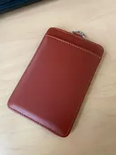 Soporte de tarjeta de identificación de negocios, placa de cuero genuino de calidad superior con cordón, opciones multicolor (tamaño estándar)