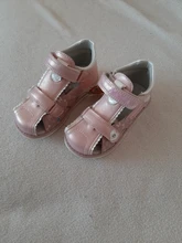 Sandalias de verano para niños y niñas, zapatos ortopédicos de princesa con flores de cuero PU, Punta cerrada