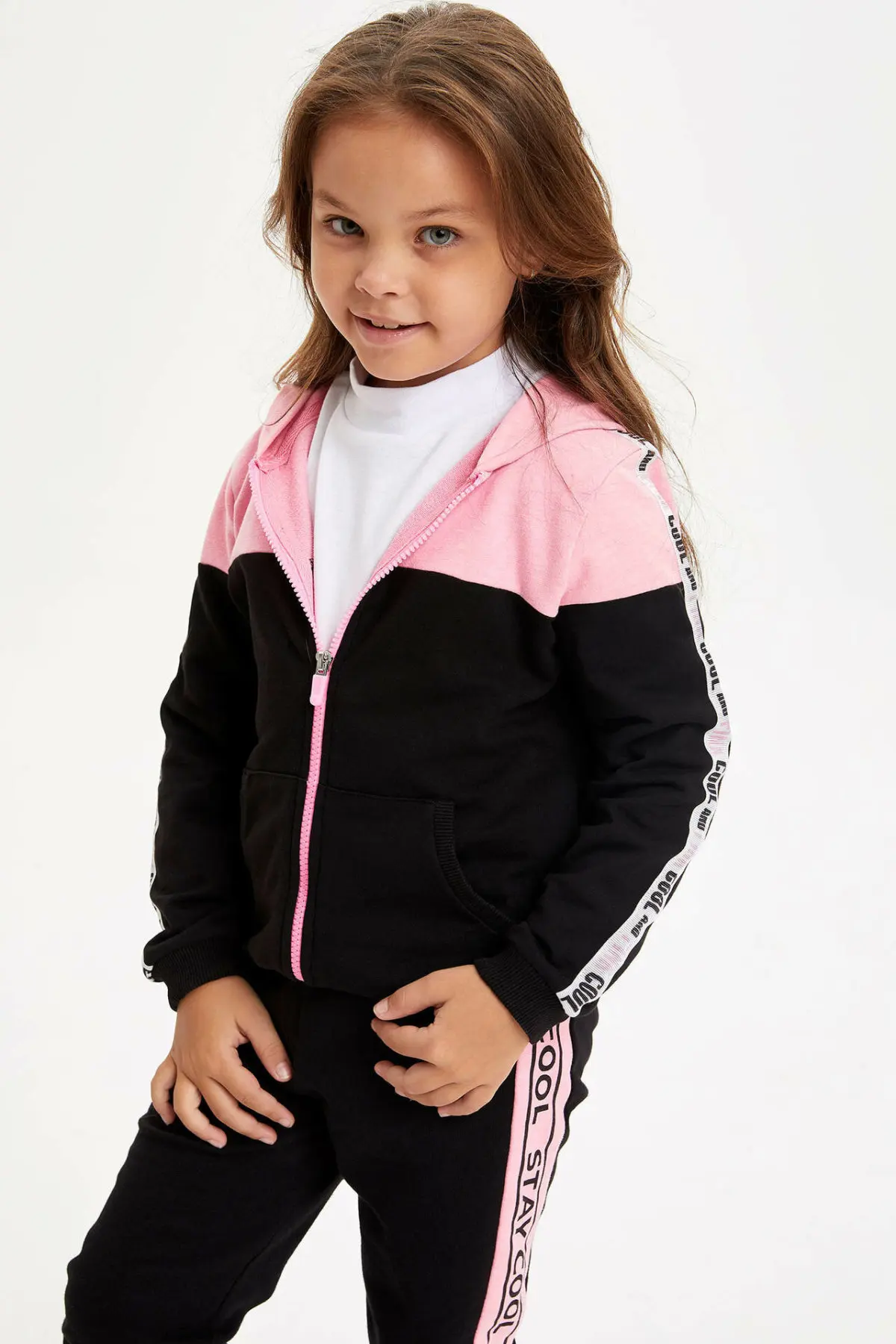 DeFacto Girl Autumn Casual Mixed Color Knitted Cardigan / Girls Hooded Black Pink Color Bolero Cardigan Coats-L3651A619AU
DeFacto Girl Autumn Casual Mixed Color Knitted Cardigan / Girls Hooded Black Pink Color Bolero Cardigan Coats-L3651A619AU