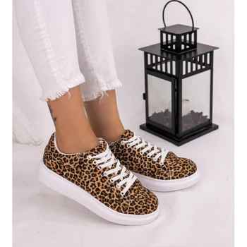 Neomix Leopard print Sport Shoes
Neomix Leopard print Sport Shoes
