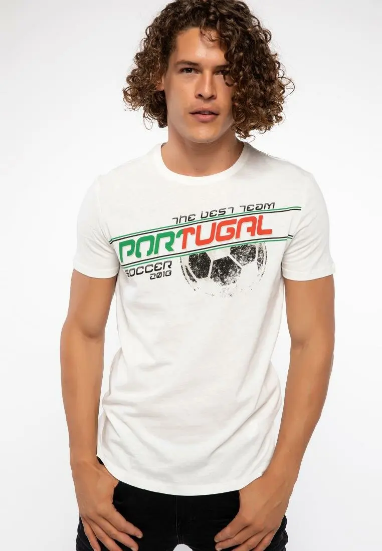 DeFacto Man Fashion Crewneck T-shirt For Men's Casual Letter Pattern Loose Short Sleeves Male Comfort Tops Summer - J4641AZ18SM
DeFacto Man Fashion Crewneck T-shirt For Men's Casual Letter Pattern Loose Short Sleeves Male Comfort Tops Summer - J4641AZ18SM