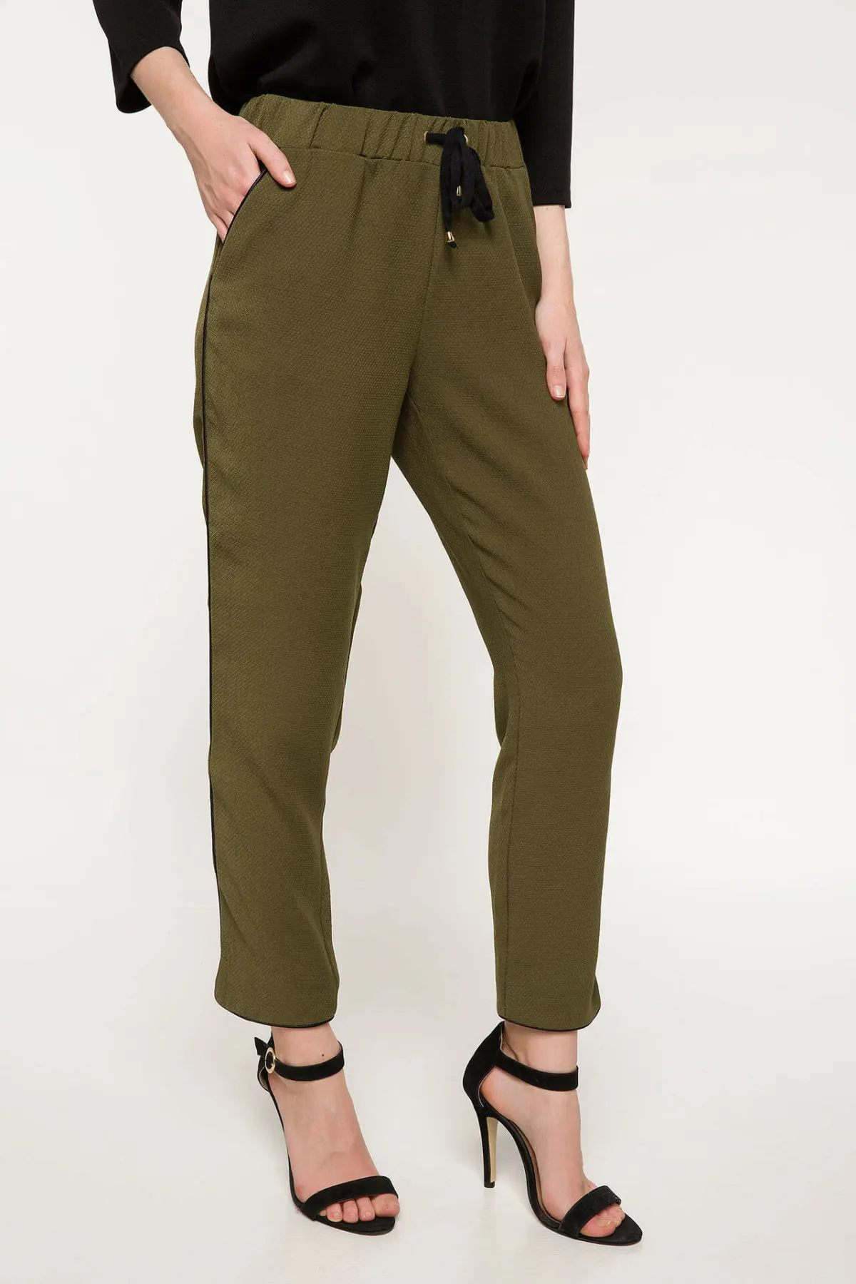 DeFacto Female Fashion Trousers Ladies Casual Drawstring Pants Comfort Straight Comfort Long Pants Army Green - J1717AZ18SM
DeFacto Female Fashion Trousers Ladies Casual Drawstring Pants Comfort Straight Comfort Long Pants Army Green - J1717AZ18SM