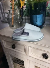 Zapatillas clásicas de Zapatillas de felpa para hombre y mujer, zapatos cálidos de piel, antideslizantes, suela gruesa, Zapatillas interiores para el hogar