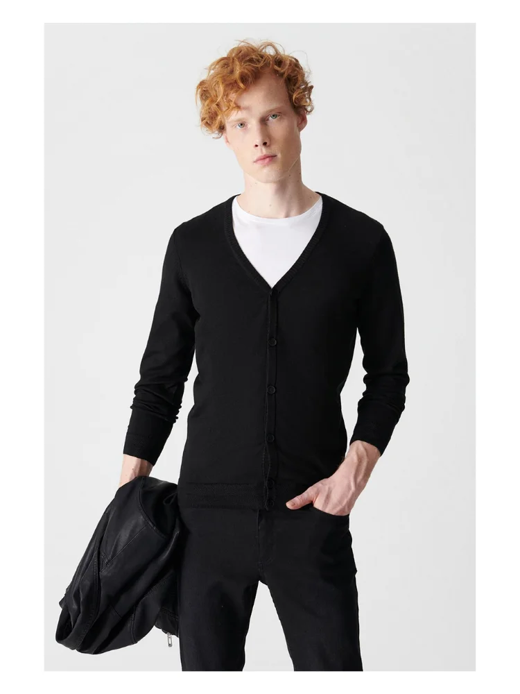 Avva 2022 New Autumn Winter Men Casual V-Neck Cardigan Sweaters Solid Harmont Embroidery Long Sleeve Blaine Business Jerseys
Avva 2022 New Autumn Winter Men Casual V-Neck Cardigan Sweaters Solid Harmont Embroidery Long Sleeve Blaine Business Jerseys