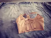 Sujetador cruzado de Yoga para mujer, Top deportivo para mujer, Top deportivo transpirable con agujeros, Chaleco corto para correr, ropa deportiva de realce para Fitness