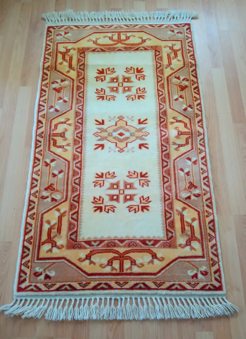 Turkish Handmade Wool Rug, Milas Anatolian Hand knotted Fawn Color Rug, Oriental Handwoven Small Wool Carpet
Turkish Handmade Wool Rug, Milas Anatolian Hand knotted Fawn Color Rug, Oriental Handwoven Small Wool Carpet