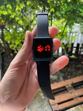 Relojes digitales deportivos para hombre y mujer, pulsera electrónica LED con correa de silicona, Masculino