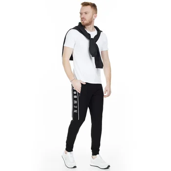 New Brand Articulated Gusset Sweatpants MEN 'S TRACK SUIT SIX N08ER
New Brand Articulated Gusset Sweatpants MEN 'S TRACK SUIT SIX N08ER