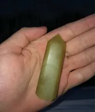 Copos de nieve naturales de punto cristalino, Jade curativo, Obelisco, varita de cuarzo, adorno de obelisco para decoración del hogar, pirámide de piedra de Reiki de energía, 1 ud.