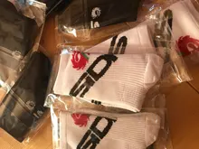 Calcetines de ciclismo para hombre y mujer, medias deportivas para correr, protegen los pies, transpirables, novedad