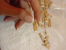 Mini Clips de madera Natural para fotos, pinza de ropa artesanal, decoración, suministros escolares, 25mm, 50 Uds.