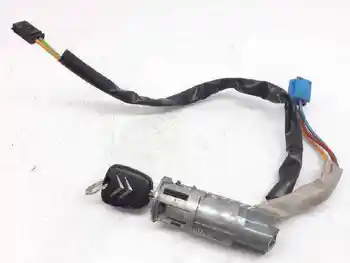 4162CK SWITCH BOOT CITROEN XSARA PICASSO 
4162CK SWITCH BOOT CITROEN XSARA PICASSO