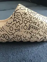 Zapatillas ligeras de lujo para amantes del coco para hombre, zapatos con grafiti para interiores, zapatillas de ocio para playa, zapatos de dibujos animados EVA, 2021