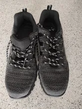 Calzado de seguridad de otoño para hombre, zapatos de trabajo antigolpes a la moda con punta de acero, calzado deportivo de seguridad cómodo transpirable, color negro