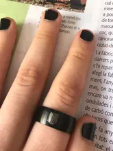 Anillo de acero inoxidable con diseño de alas de la libertad para hombre y mujer, sortija de 8mm, color negro, plateado, para Fans de Anime