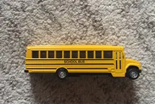 Juguete modelo autobús escolar inercial de aleación óptica 1/64 para niños, modelo de coche con retroceso, juguetes musicales, vehículo, regalos