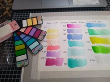 Juego de acuarelas para estudiantes, pinturas de pigmento portátiles con pincel de agua de Color brillante para exteriores, 18/25 colores, nuevo estilo
