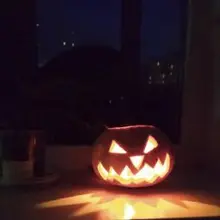 U***.