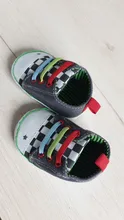 Nuevo 2 colores de lona clásicos de dibujo de rana zapatos para bebé de dibujos animados bebé recién nacido deportes zapatillas de deporte en primer lugar los caminantes botines zapatos mocasines