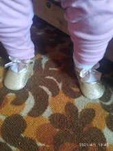 Zapatillas de primeros pasos para bebé, zapatos con lazo de princesa de PU, corazón amoroso, lazo con cordones, suela de cuna brillante, 2019