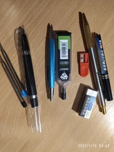 Mini lápiz de Metal para estudiantes, 0,7/0,5mm, negro, amarillo, rosa, azul, lápiz mecánico automático de escritura, recargas de 30 Uds.