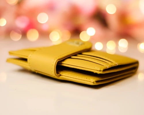 Яркий кошелек EYES IN LOVE - характеристики