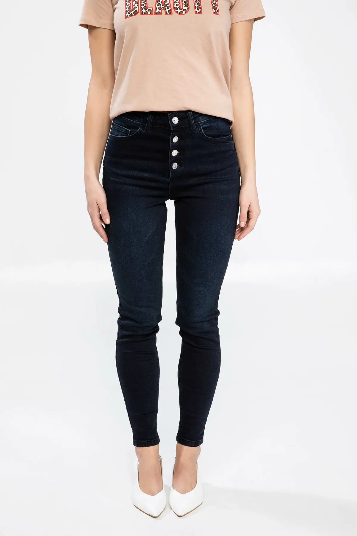 DeFacto Women Skinny Dark Blue Denim Jeans Button Fly Decors Slim Fit Lady Denim Long Trousers Pencil Pants-K6366AZ18WN-K6366AZ18WN
DeFacto Women Skinny Dark Blue Denim Jeans Button Fly Decors Slim Fit Lady Denim Long Trousers Pencil Pants-K6366AZ18WN-K6366AZ18WN