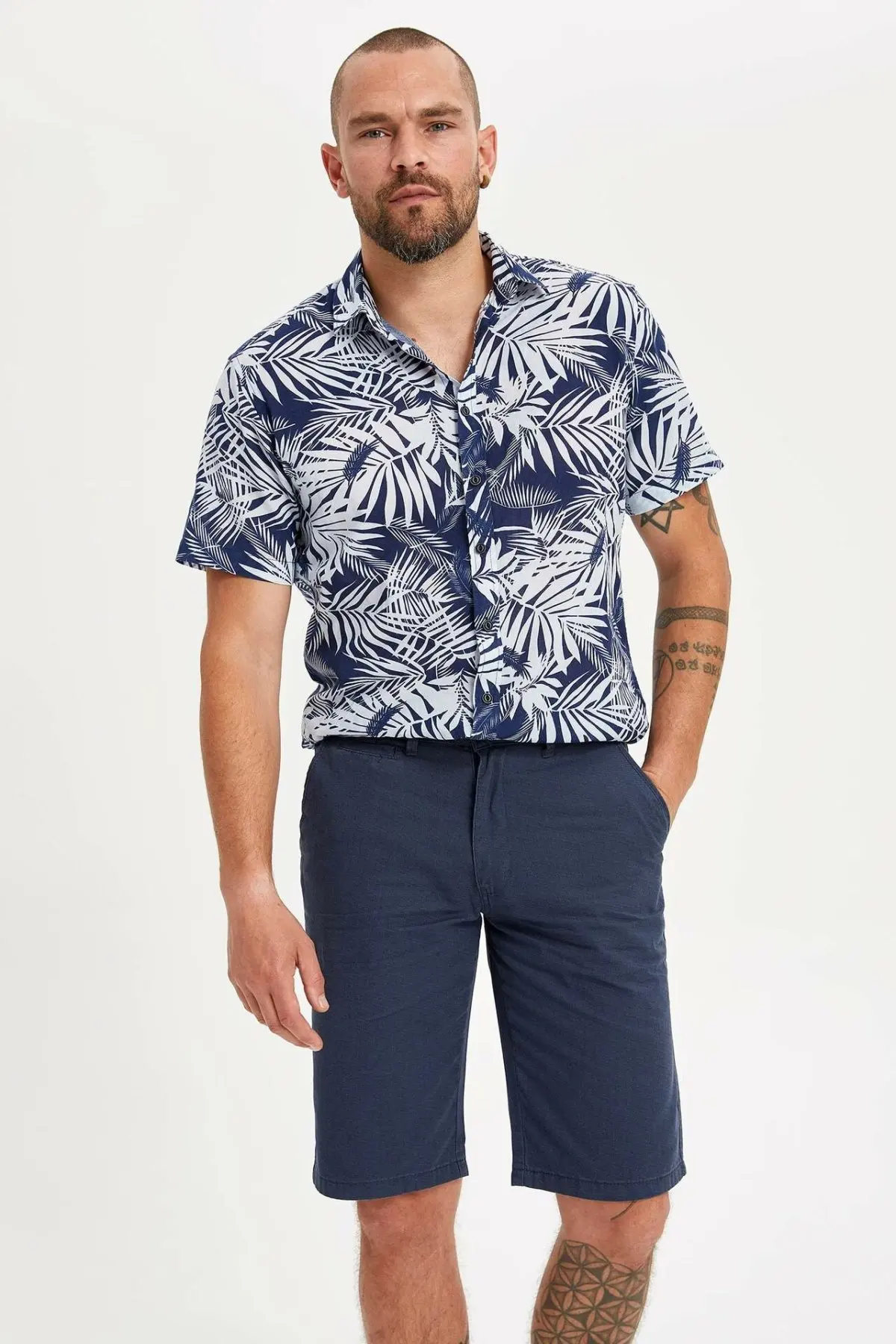 DeFacto Man Fashion Short Pants Male Casual Comfort Shorts High Quality Men's Loose Blue Shorts Summer New - K6970AZ19SM
DeFacto Man Fashion Short Pants Male Casual Comfort Shorts High Quality Men's Loose Blue Shorts Summer New - K6970AZ19SM