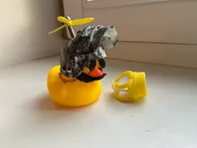 Adorno de pato de goma de juguete para coche, adorno amarillo para salpicadero de coche, con hélice