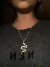 Nuevo Animal serpiente pendientes collar de serpiente COLLAR COLGANTE de las mujeres estilo minimalista de aleación de mujer moda joyería de cumpleaños regalo fiesta