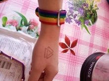 Pulseras bisexuales trenzadas para hombres y mujeres, pulseras trenzadas del orgullo de los homosexuales, del arco iris de Nepal, joyería de amistad