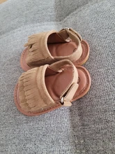 Sandalias para bebé 16 colores, gran oferta, moda de verano, moda de ocio, zuecos de borla de PU