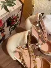 Zapatos de tacón alto de charol con remaches para mujer, sandalias a la moda, zapatos de fiesta y oficina, 10CM, novedad de verano