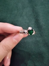Huitan anillo de corazón de amor con piedra de nacimiento Chapado en plata irlandés Claddagh Anillos de Compromiso de boda para mujer amante de la mejor regalo de Navidad