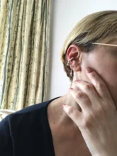 Pendientes de Clip en forma de C para mujer, Perla moderna, Color dorado, joyería de boda para fiesta, sin perforaciones, apilable, CZ, 2020