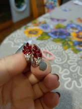 Pendientes de tuerca inusuales para mujer, joyería coreana, regalo de San Valentín, bisutería de Color rojo y plateado, pendientes de precio de fábrica, 1 par