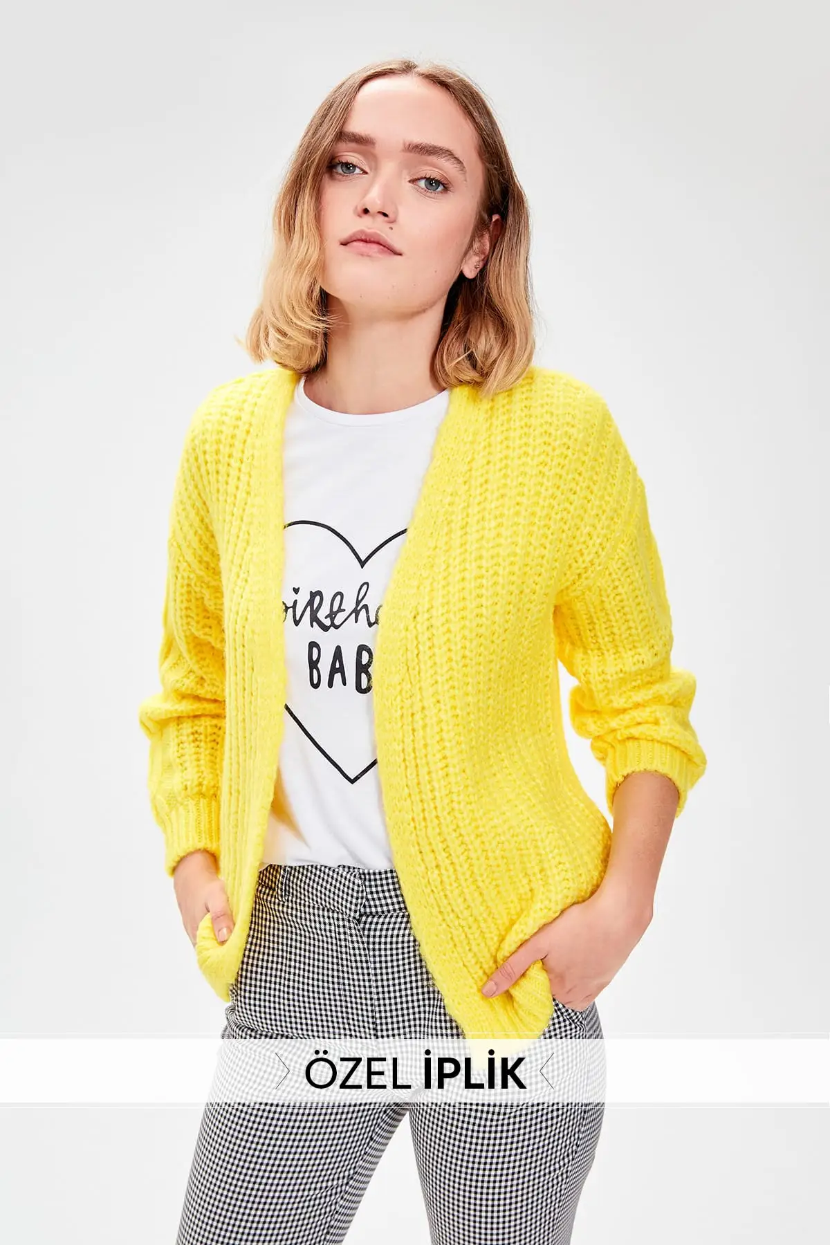 Trendyol Women Yellow Sweater Angora Cardigan Autumn Fashion TWOAW20NV0023 
Trendyol Women Yellow Sweater Angora Cardigan Autumn Fashion TWOAW20NV0023