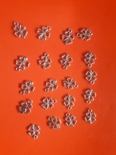 Dijes colgantes de trébol para fabricación de pulseras, TRÉBOL DE LA SUERTE de Color plata antigua, joyería artesanal, amuletos de la suerte, 20 Uds.