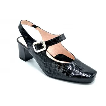 Skinny 206 black-Shoe heeled leather-Made in Spain
Skinny 206 black-Shoe heeled leather-Made in Spain