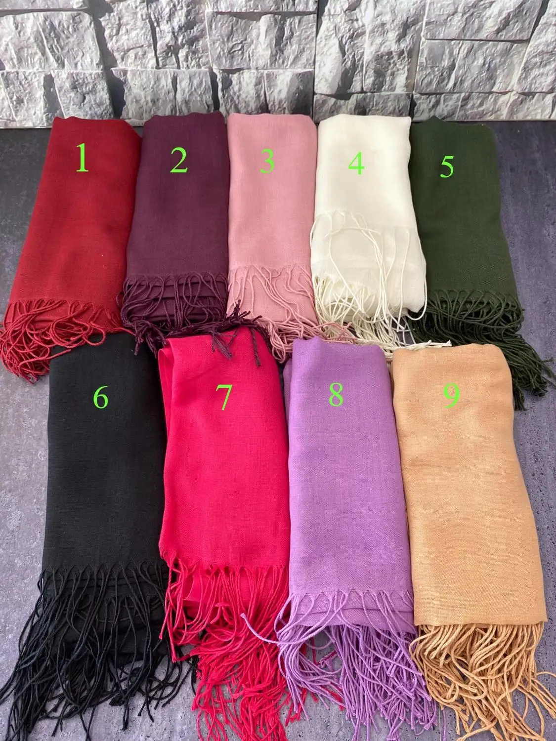 Pashmina shawl solid color scarf wraps foulard Femme wedding islamic muslim women gifts pure cashmere scarf ЖЕНСКАЯFREE SHİPPİNG
Pashmina shawl solid color scarf wraps foulard Femme wedding islamic muslim women gifts pure cashmere scarf ЖЕНСКАЯFREE SHİPPİNG