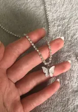 Gargantilla de mariposa acrílica deslumbrante, collar con cadena de diamantes de imitación, collar sencillo de Color blanco y negro, joyería Coreana de Animal