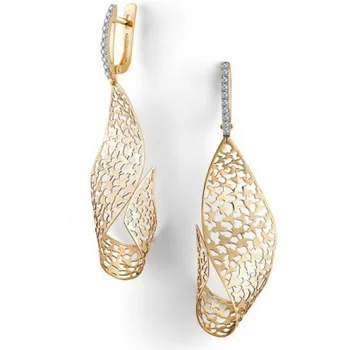 Master brilliant earrings with 24 diamonds in red gold 
Master brilliant earrings with 24 diamonds in red gold