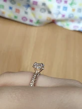 Encanto repleto de circonita anillo de compromiso de cristal de las señoras de moda anillo de nuevo 2020